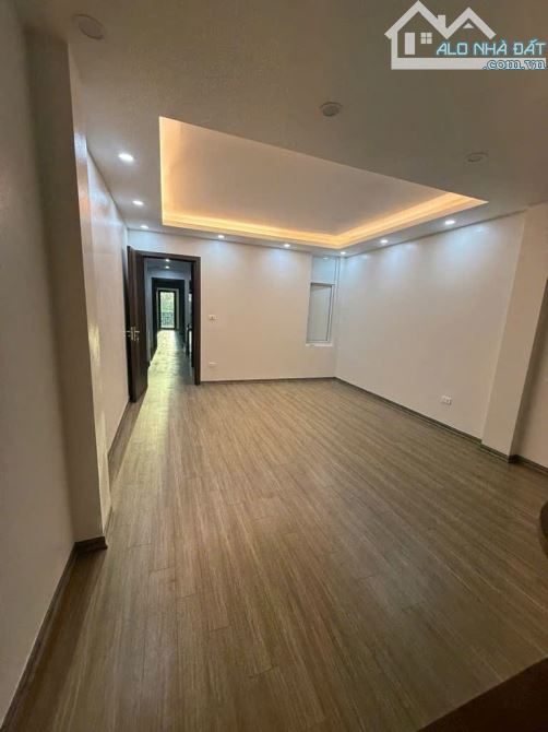 Nhà đẹp THANG MÁY, PHÂN LÔ vỉa hè rộng Xuân Phương, 80m2, 6 tầng, ô tô tránh - 3