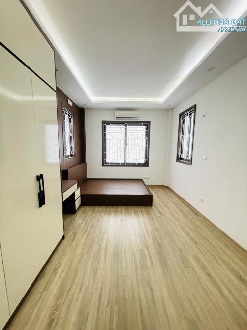 7.x tỷ có nhà #TrườngChinh #TônThấtTùng x 30m x 5 tầng x mt 3.5 x 3PN đủ công năng, 1 nh - 3