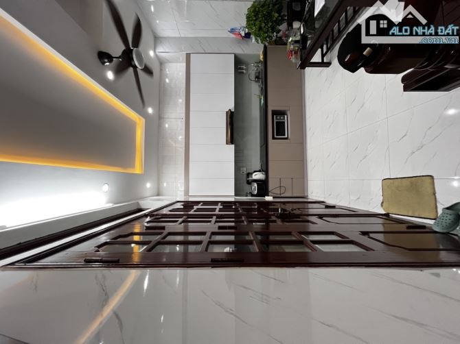 Bán nhà Minh Khai, vị trí cực đẹp, ngõ thông, KD ngày đêm DT21/26×5TxMT4,8 giá 6,45 tỷ - 3