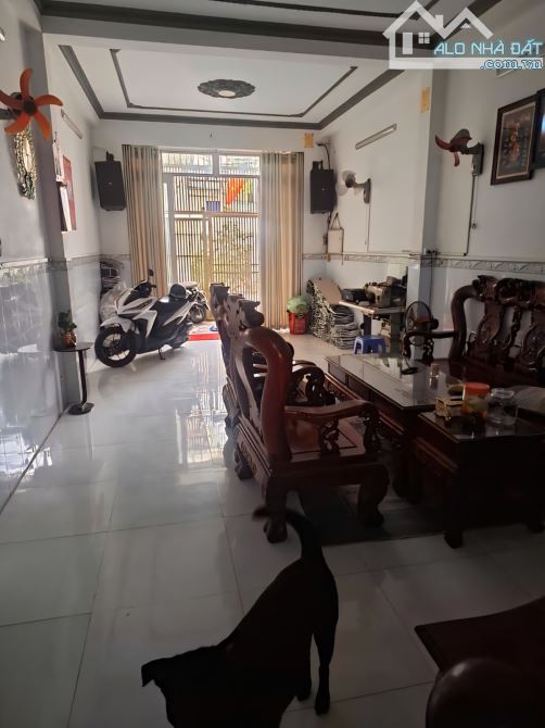 🏘🔥GIÁP Q.10 KẾ LÝ THƯỜNG KIỆT - LẠC LONG QUÂN - HẺM 4M - 55M2 (4X13) - 3 TẦNG  CHỈ 6.8 T - 3