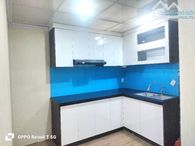 Bán nhà tập thể phố huỳnh trúc kháng tt đống đa lô góc hai thoáng ô tô đỗ cầu thang - 3