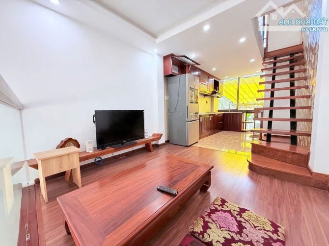 CỰC HIẾM ! NHÀ KHÁ ĐẸP, MẶT TIỀN đg HUỲNH NGỌC HUỆ, THANH KHÊ: 3 TẦNG 1 lửng 1 tum - 3