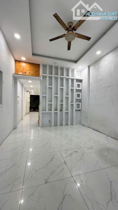 Bán nhà 68m² 4x17m 2PN Hẻm xe hơi Trương Thị Hoa Quận 12 2.35 tỷ sổ riêng CN Đất - 3