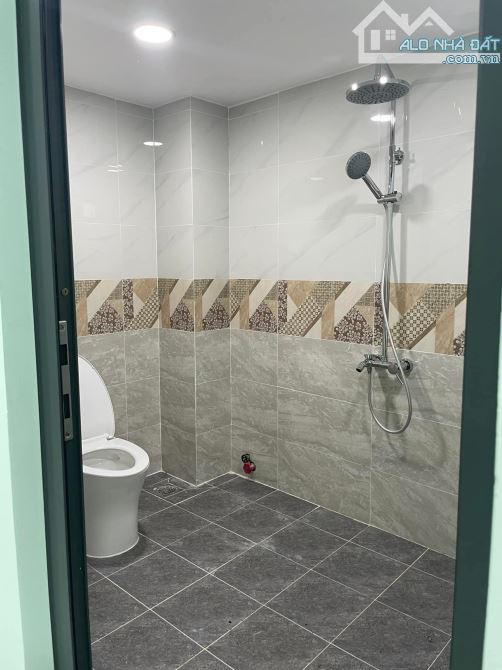 NHÀ MỚI XÂY TUYỆT ĐẸP, GIÁ RẺ HẺM OTO NGAY ĐẶNG VĂN BI. 1T1L 2PN 2WCWC - 3