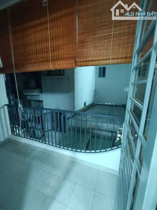 NHÀ ĐẸP 5 TẦNG  ĐƯỜNG DƯƠNG BÁ TRẠC- 6 PHÒNG NGỦ - VỊ TRÍ SÁT QUẬN 1 VÀ CÁC QUẬN TRUNG TÂM - 3