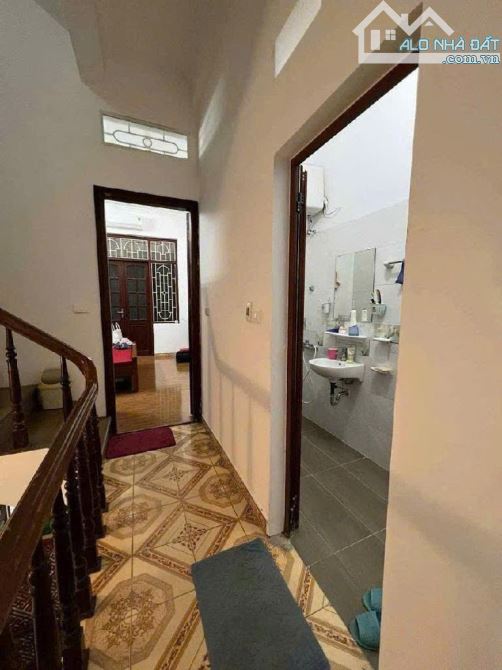Ngõ Chợ Khâm Thiên 40m2 - 3 tầng - Mặt tiền 6.2m - 6.08 tỷ - 3