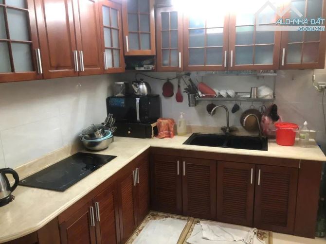 Bán Nhà Quận 1, Dưới 12 Tỷ Hẻm Cô Bắc, DT: 52m², 2 Tầng, Sổ Hồng Riêng, Vuông Vức - 3