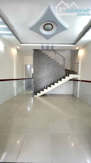 XE HƠI TỚI NHÀ - 70M2 - 5X14 - ĐÚC 2 TẤM ĐƯỜNG LIÊN KHU 5 - 6 P.BHH B CHỈ 5,1 TỶ TL - 3