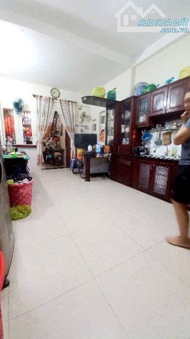 Hẻm lớn 88 Nguyễn văn quỳ 4tang 5pn vị trí đẹp giá yêu thương nhỉnh 9ty - 3