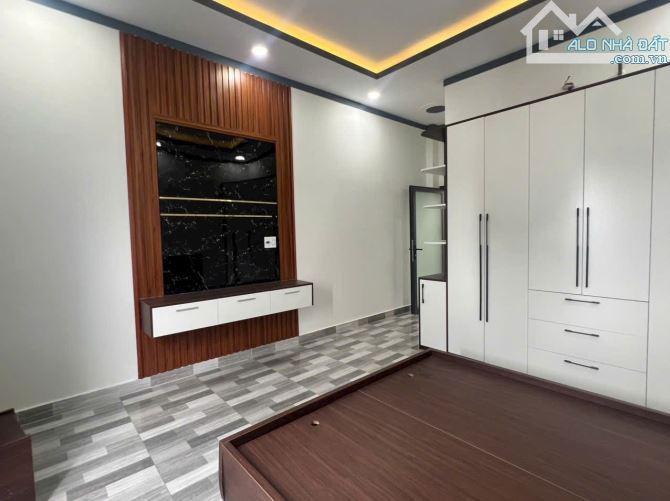 NHÀ MẶT TIỀN DĨ AN, 82M2,  2 LẦU,TRUNG TÂM DĨ AN, 5 ĐỒNG TL NGAY - 3