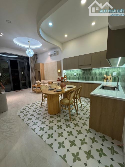NHÀ TRỆT LẦU HIỆN ĐẠI BỐ TRÍ NỘI THẤT CAO CẤP SANG TRỌNG 3PHÒNG NGỦ, AN KHÁNH, TP.CT - 3