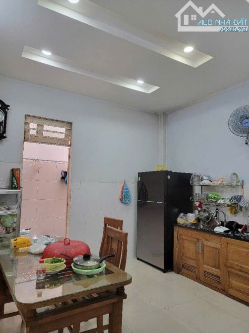 🔥 NHÀ 3 TẦNG ( Ngộp Bank)  HẺM 7M đường HÀ HUY GIÁP, phường THẠNH LỘC, Q12,  DT 80.9m2 - 3