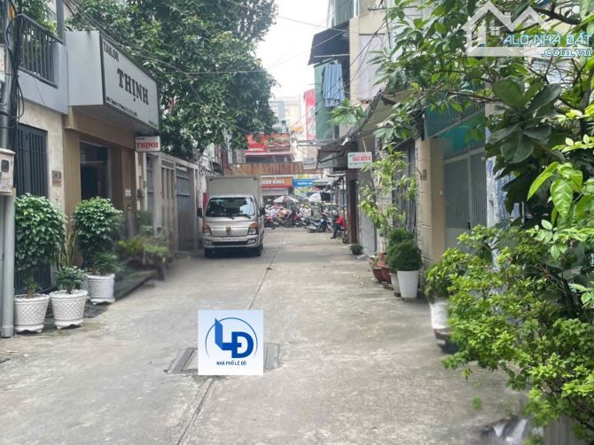 Cơ hội đầu tư .Nhà trên đường Nguyễn Tri Phương, quận 10 –  dòng tiền ổn định.#111373 - 3