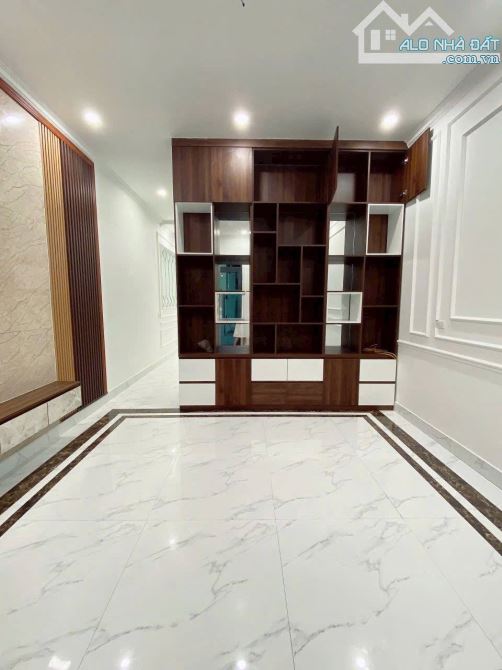 Nhà Thuỵ Phương phân lô - góc - ô tô - ~40m2 5 tầng 4,7m mt chỉ 6,x tỷ - ở ngay - SỐC - 3