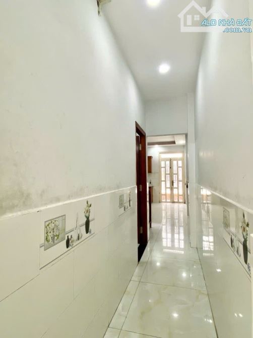 BÁN NHÀ 2 MẶT HẺM XE HƠI CHIẾN LƯỢC BÌNH TRỊ ĐÔNG - 4X18 - 3 TẦNG GIÁ 6,1 TỶ TL - 3