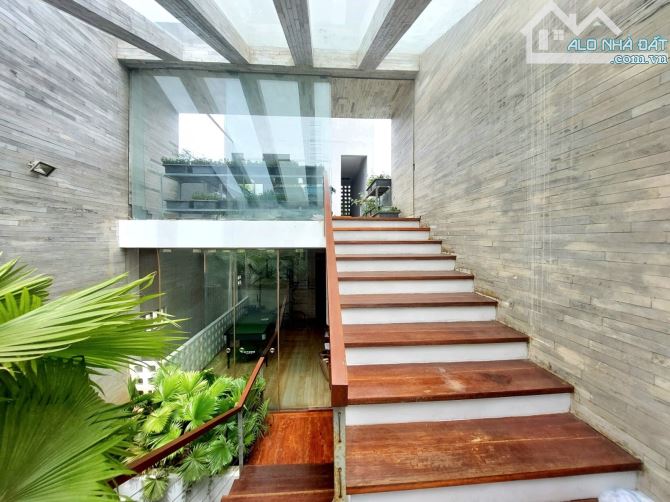 SIÊU PHẨM NHÀ ĐẸP 3 TẦNG ĐANG CHO THUÊ 40 TRIÊỤ - 3