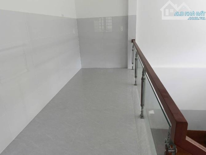 NHÀ NGAY NGÃ TƯ GÒ MÂY - GẦN LÊ TRỌNG TẤN -112M2- NGANG 7M - LÔ GÓC 2 MẶT TIỀN -NHỈNH 6 TỶ - 3