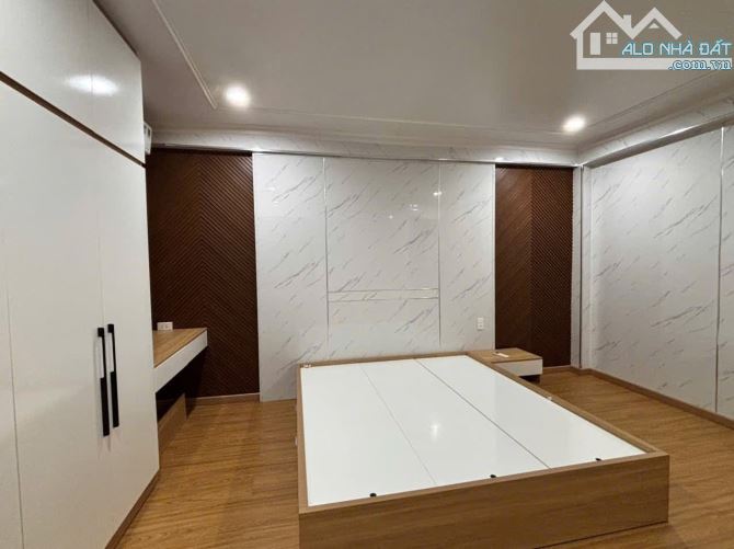 🛑 CHO THUÊ NHÀ 3 TẦNG: THÂN CÔNG TÀI - 3PN - 2WC - 3
