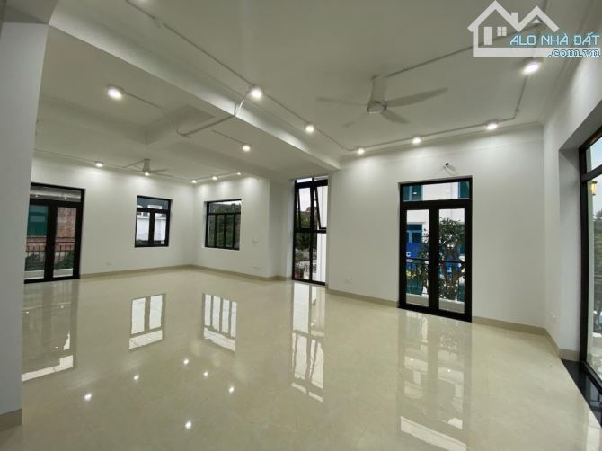 BIỆT THỰ SA ĐÔI, ĐẠI MỖ, LÔ GÓC, 2 MẶT Ô TÔ TRÁNH, KD, DT 206M, MT 15M, Giá 65 tỷ ( CÓ TL) - 3