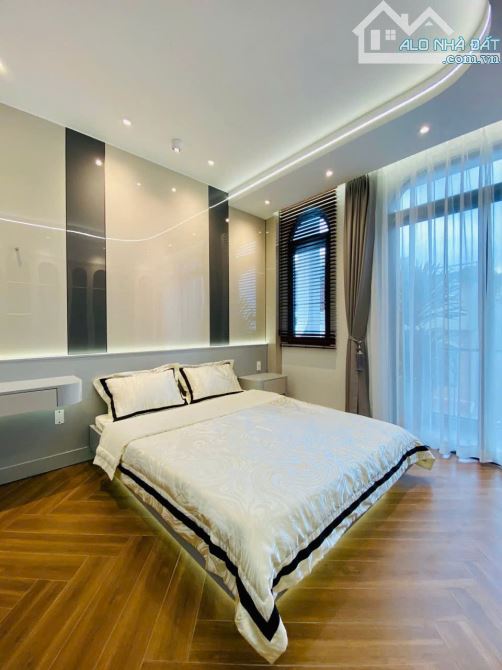 🏠Siêu Phẩm Hẻm Thông 6M💎Vị trí: Phan Huy Ích, P15💎4X15M 4 Lầu 3PN 3WC💵9,9 Tỷ - 32