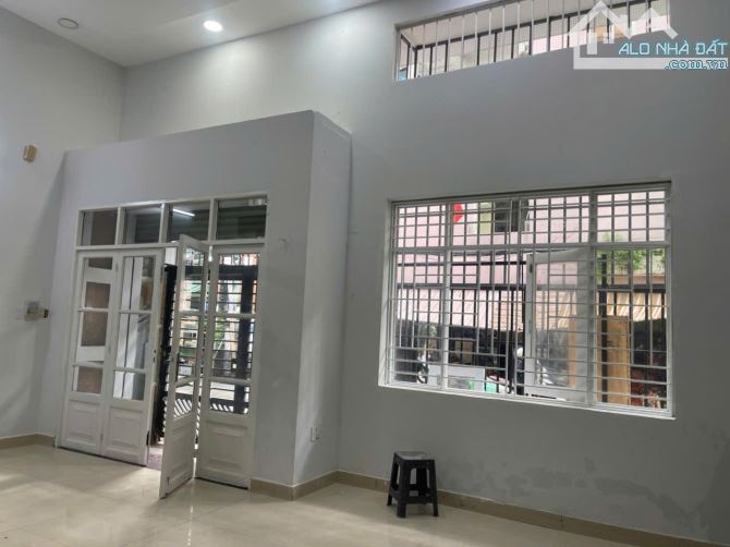 Nhà 1 Trệt 3 Lầu 7x10m 5 Phòng 2 Mặt Tiền đường số Vĩnh Hội Giá 37 Triệu - 4