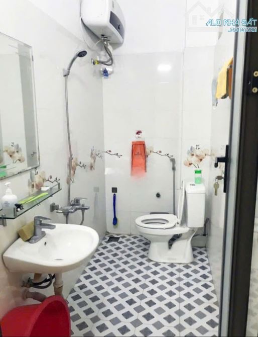 CHO THUÊ NHÀ Khu vực Văn Cao - Hải Phòng  4 ngủ full đồ - oto đỗ cửa - 4