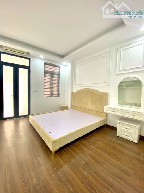 🔥 GIÁ TỐT- BÁN NHÀ PHỐ NGUYỄN CHÍNH – 32M² – 4 TẦNG – GIÁ 10.3 TỶ - 4