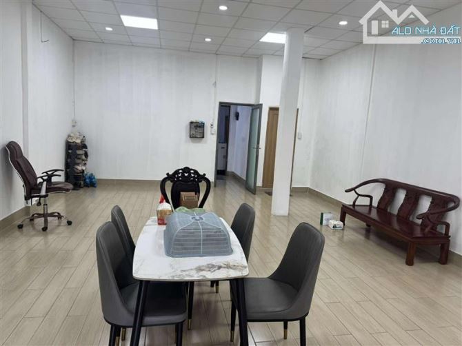 🏡MT Cộng Hoà - 88m2 - 3 Tầng , 5Pn - MT đường 30m , Sầm uất , vị trí đắc địa - Ngang Lớn - 4