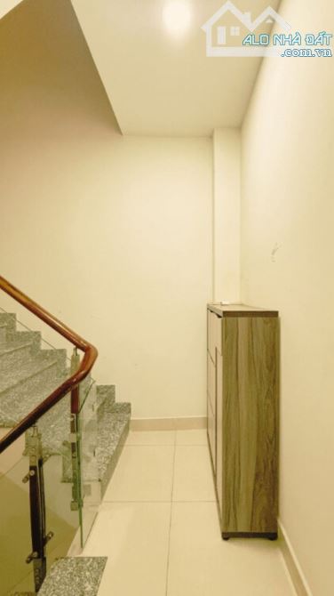🏠 BÁN NHÀ PHAN VĂN TRỊ, P.12, BÌNH THẠNH - 4 TẦNG, SÁT MẶT TIỀN, 2PN MASTER - CHỈ 5.X TỶ. - 4