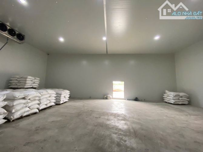 CHo thuê kho lanh kèm nhà xưởng gần trạm thu phí Thiện Tân, Vĩnh Cửu, 2000m2, giá 65tr - 4