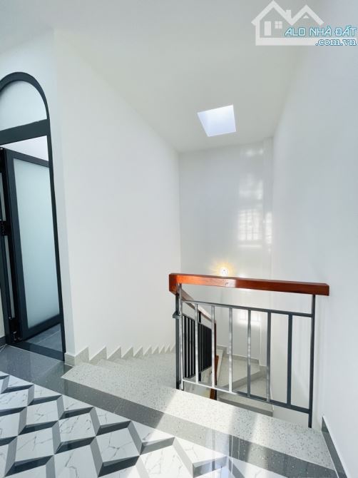 Nhà 3 tầng 3 phòng ngủ nhang lớn 4m4 khu đồng bộ giá 5 tỷ 850 đường số 59 Quận Gò Vấp - 4