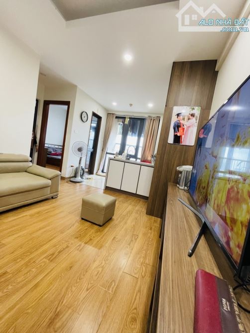 Nhỉnh 4 tỷ chung cư CT36A Trịnh Đình Cửu: 60m2, 2 ngủ, nhà đẹp, chung cư mới, phòng nào cũ - 4