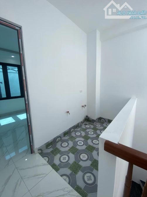 Hot, ngõ thông, Độc Lập gần chợ Phụng Châu, ĐH TD - ôtô qua cửa. 15p TT Hà Đông, Chúc Sơn. - 4