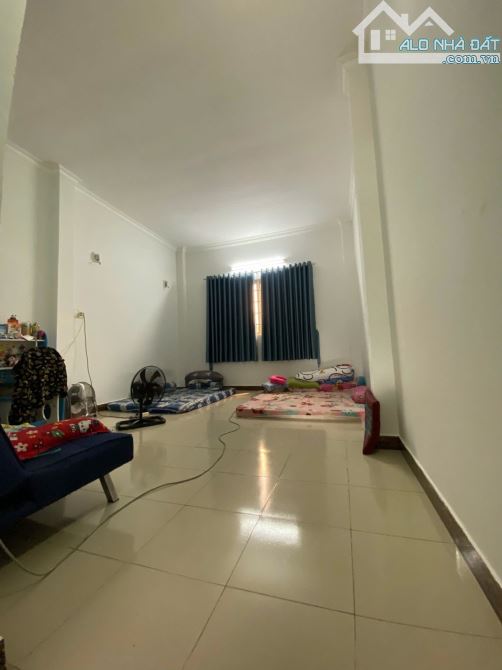 Bán Nhà Tân Thới Hiệp -  Quận 12 - sát Vách Gò vấp. Khu sầm uất. 50m2(4*12). Nhỉnh nhẹ 4.5 - 4