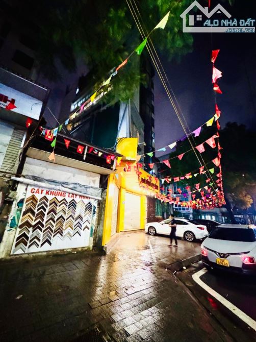 💥 BÁN ĐẤT TẶNG NHÀ 2 TẦNG – MẶT PHỐ NGUYỄN THÁI HỌC – VỈA HÈ CỰC RỘNG – 45/55M² – 31 TỶ - 4