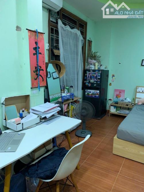 - NHỈNH 10 TỶ CẦU GIẤY VÀI BƯỚC RA PHỐ - DÂN XÂY DÒNG TIỀN 25TR/THÁNG - DT 40M - 5 TẦNG - - 4