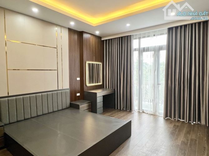 SIÊU PHẨM RẺ NHẤT KĐT VĂN PHÚ 76M2, 5 TẦNG, MT 4,5M. PHÂN LÔ VỈA HÈ SIÊU RỘNG: 18 Tỷ - 4
