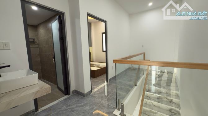BÁN NHÀ 2 TẦNG DIÊN TOÀN RỘNG 84,1M2 CHỈ 2TỶ450TR GẦN ĐƯỜNG NGUYỄN TRÃI - 4