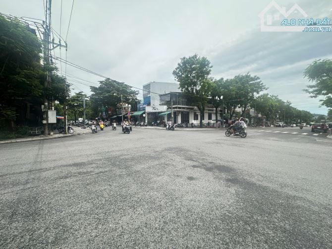 ‼️Bán Nhà 4 Tầng Lô Góc 2 Mặt tiền Đường Đào Tấn Giao Nhau Đặng Huy Trứ - Trung Tâm TP Huế - 4