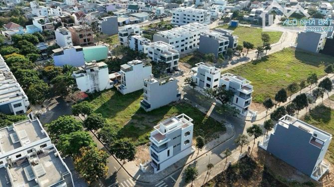 CHỐT NHAHH LÔ 100M2 NGAY VINHOME GRAND PARK Q9 - VỊ TRÍ KINH DOANH BUÔN BÁN SẦM UẤT - 4