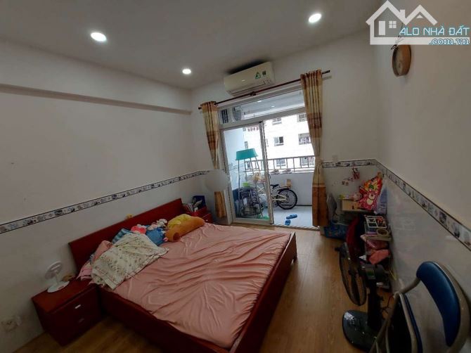 BÁN CHUNG CƯ 1050 CHU VĂN AN, 2PN CHỈ 2.3 TỶ - 4