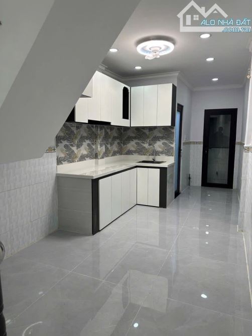 (Q8)NHÀ BÁN ÂU DƯƠNG LÂN-SỔ NỞ HẬU-KHU SẦM UẤT-NHĨNH 4 TỶ - 4