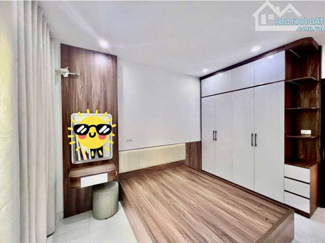 Bán nhà NGUYỄN SƠN, LONG BIÊN - 41m2 x 4 Tầng - 8.85 Tỷ (TL) - 4