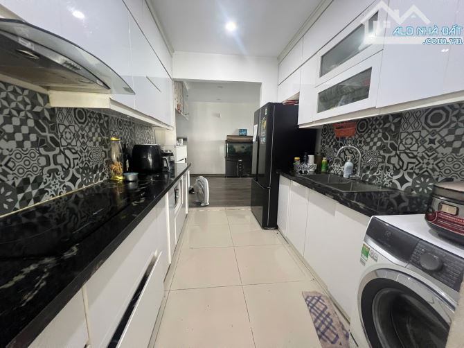 Cho Thuê CHCC 101 m2; 3PN;2VS; nội thất đầy đủ. Có slot oto; view siêu đẹp. Bể bơi; gym - 4