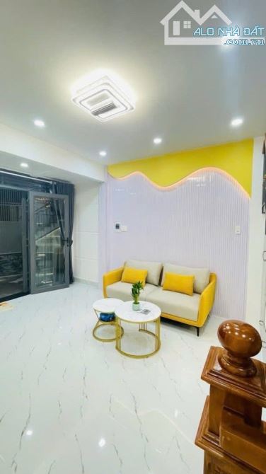 BÁN NHÀ SIÊU PHẨM TÂN KỲ TÂN QUÝ - TÂN PHÚ - DT 56m2, Ngang 4,2m, NỞ HẬU - 2 TẦNG, 3PN - N - 4