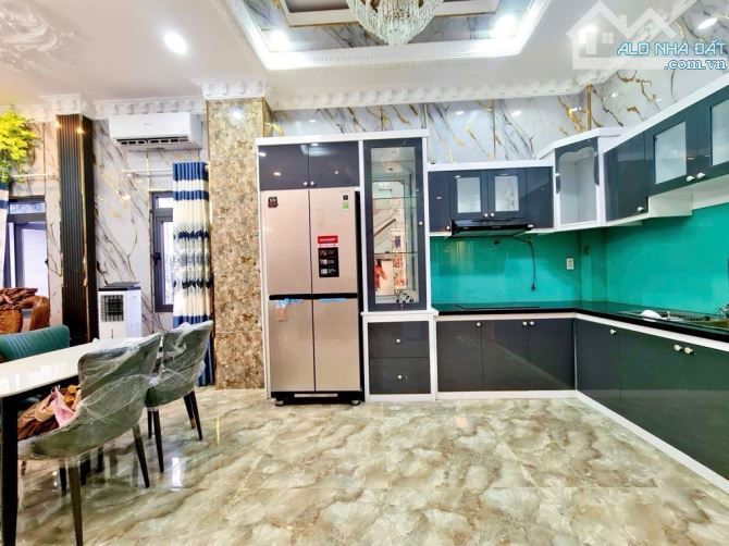NHÀ ĐẸP LUNG LINH 3 TẦNG - NGANG 5,2M - HẺM XE HƠI 6M - HUỲNH TẤN PHÁT TT NHÀ BÈ - 4