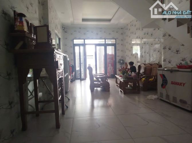 Cần bán gấp căn nhà mặt tiền thiết kế đẹp, đường Lê Thiệt, Tân phú. 112.5m2 (nở hậu) - 4