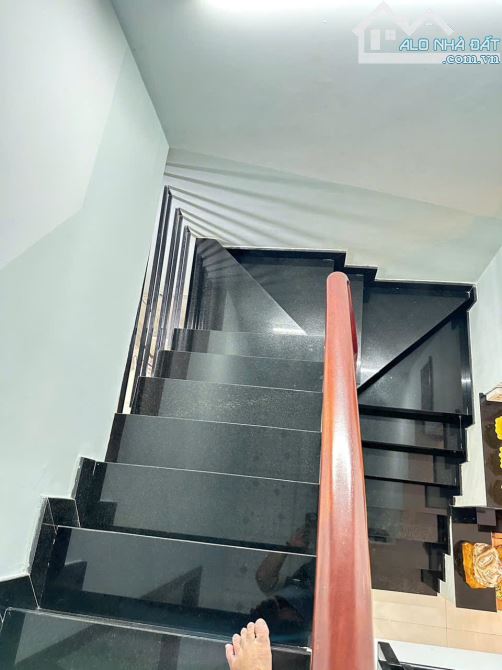 Nhà 2 tầng mới ở ngay, hẻm 373 Lý Thường Kiệt, P8, 5.5 tỷ TL - 4