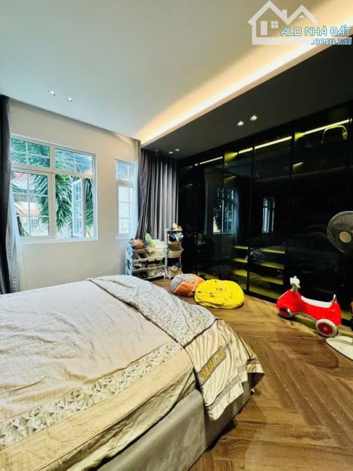 VIP TRẦN QUANG DIỆU-NHÀ ĐẸP DÂN XÂY-NỘI THẤT CAO CẤP- THANG MÁY -KINH DOANH ĐỈNH-45M NHỈNH - 1