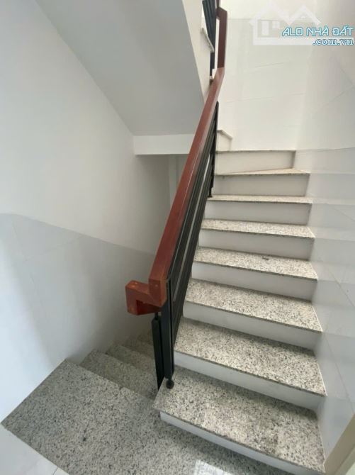 Nhỏ mà có võ bán nhà MT 469A Cách Mạng Tháng 8, P13, Q10 DT 3,5x7m KC 5 tầng giá 11 tỷ - 4